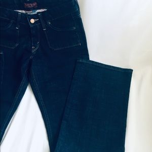 Women’s NEW Levi’s 545 Jeans Size 6 Low boot cut